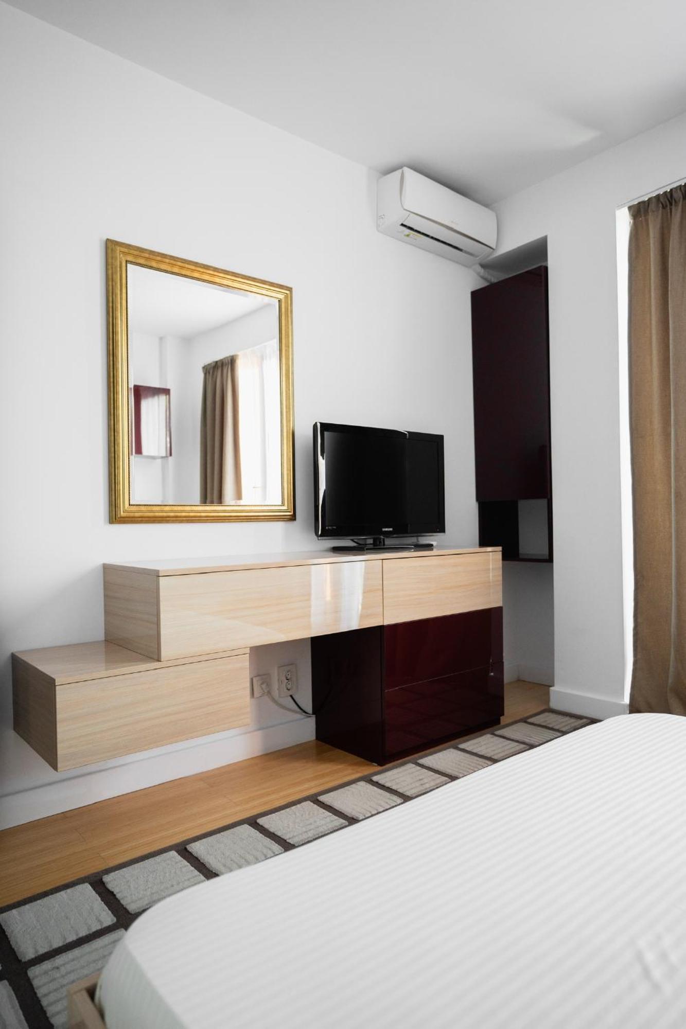 Coral Apartment